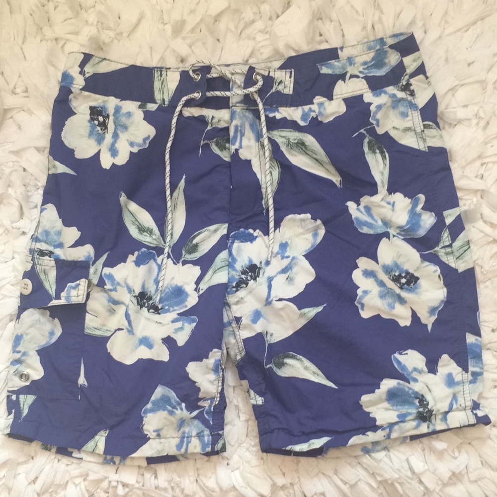 J.Crew long board shorts...size 30🎀